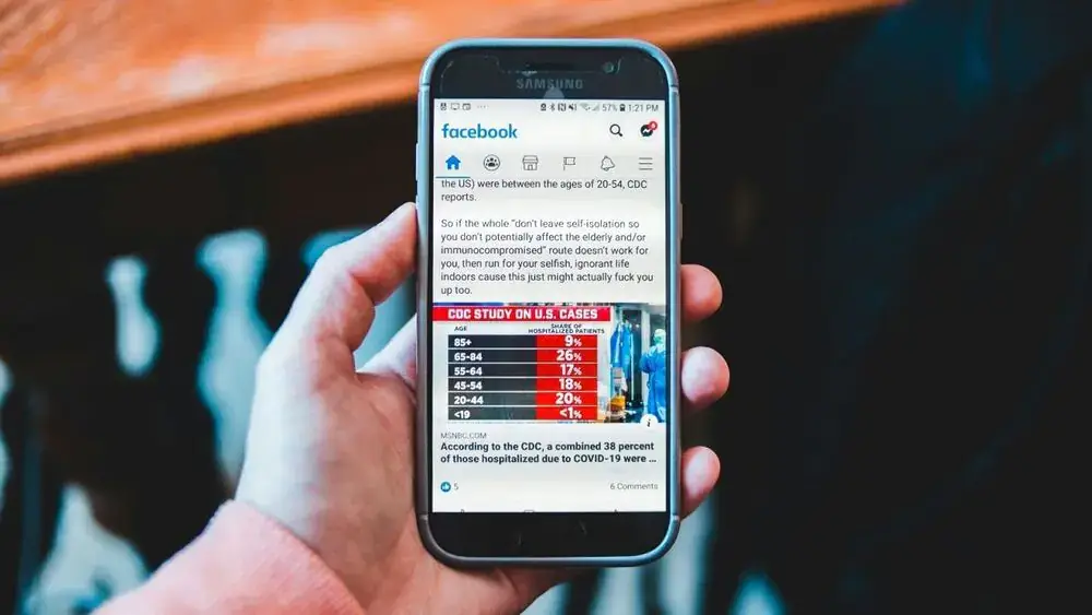 Thuật toán Facebook thực hiện 4 bước để trả lời câu hỏi Nội dung nào có giá trị nhất đối với từng người dùng?